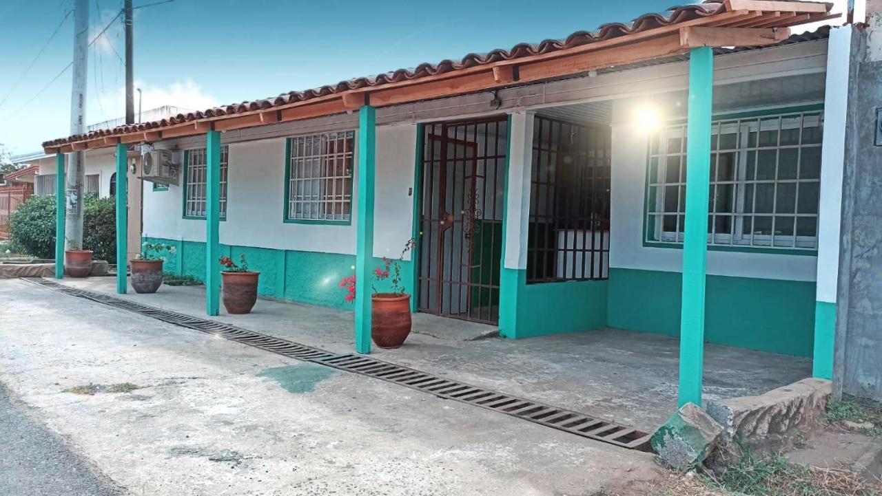 Hostel Travelers Chitré Екстериор снимка